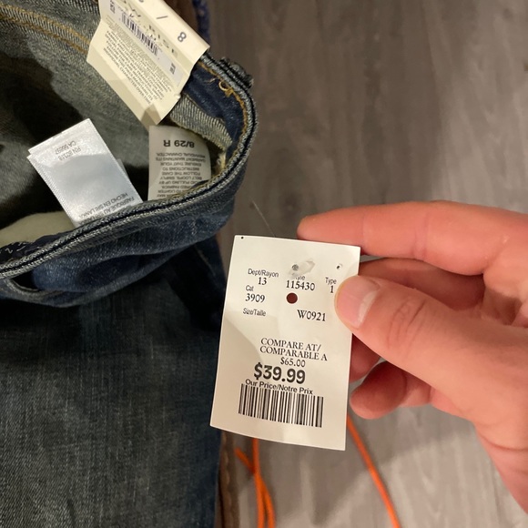 Brand New Lucky Brand Jeans - Picture 2 of 3